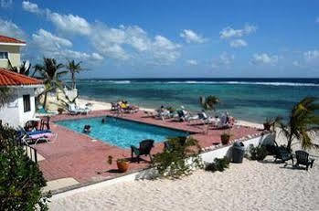 Turtle Nest & Bodden Town